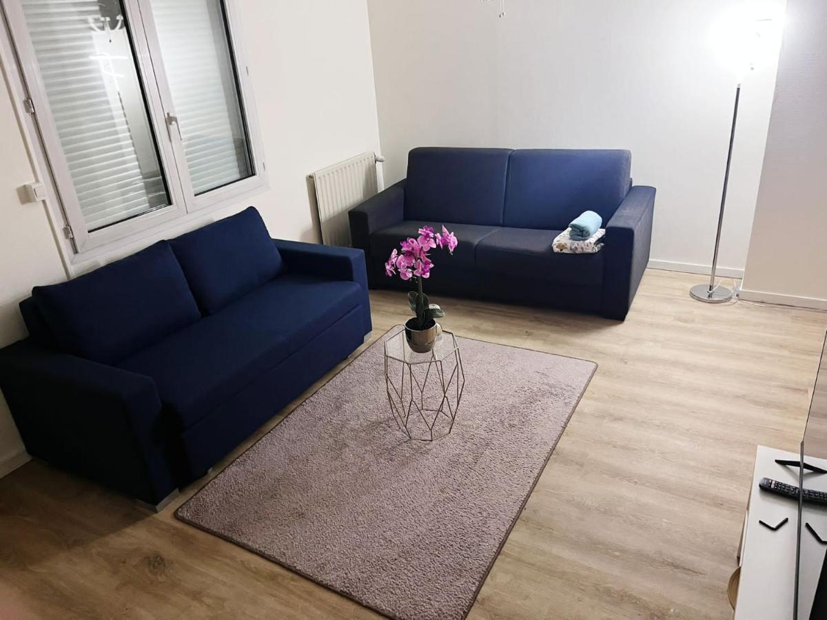 Logement Entier Chambre+Salon + Jardin & Terrasse Лез-Юлис Экстерьер фото