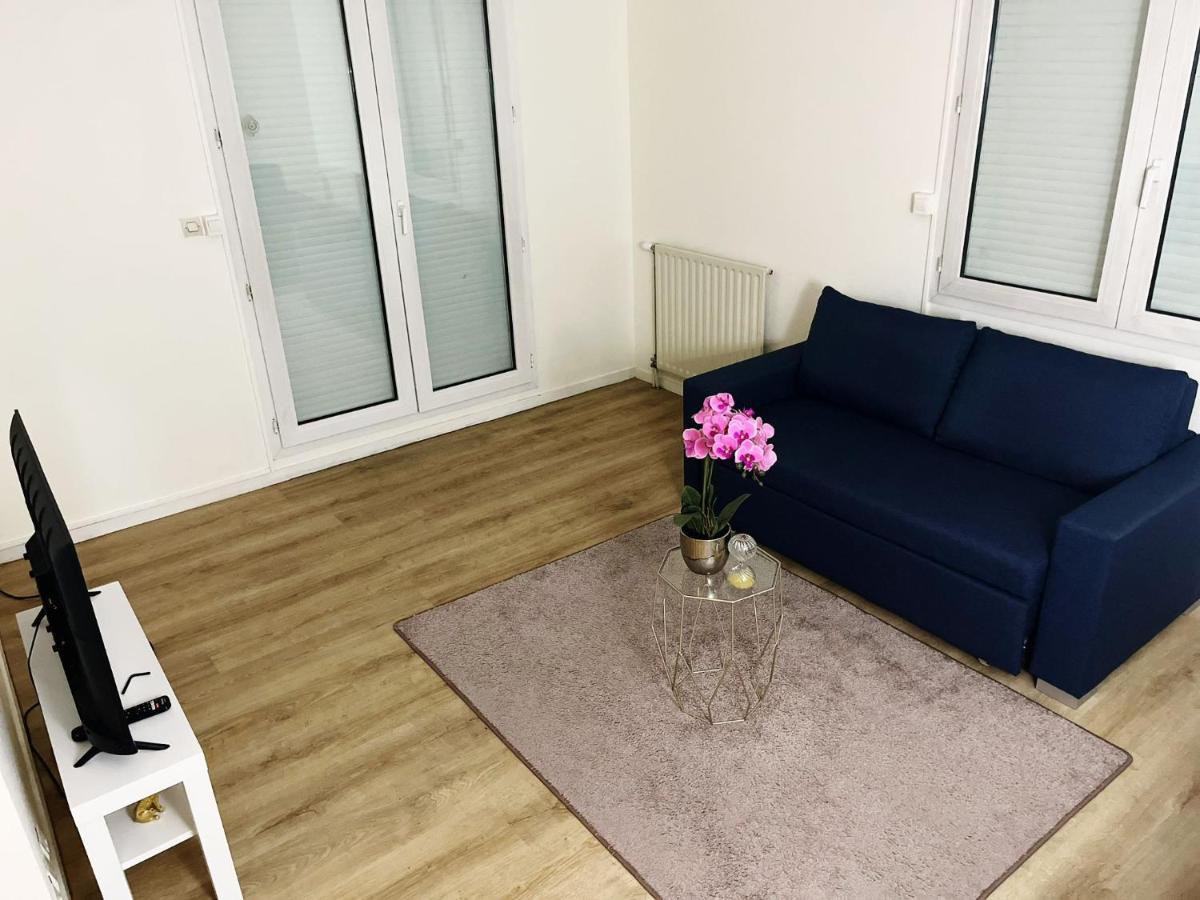 Logement Entier Chambre+Salon + Jardin & Terrasse Лез-Юлис Экстерьер фото